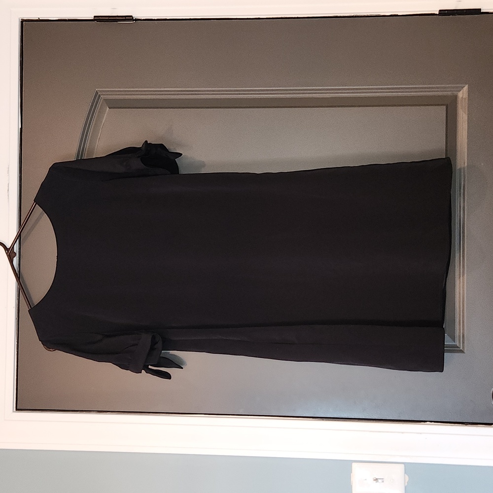 Black shift dress with bow detail